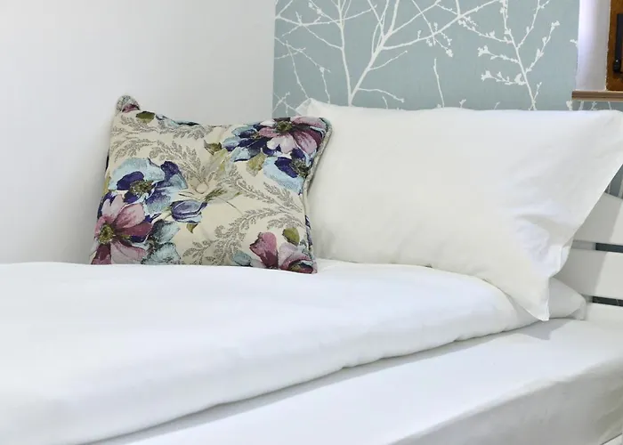 Hills Zeus Apartment *