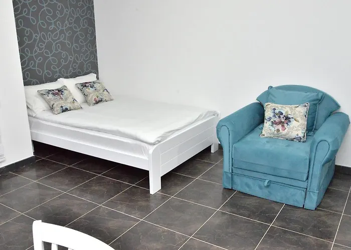 Hills Zeus Apartment *