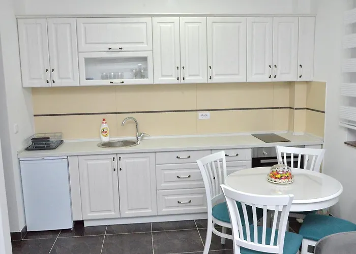 Hills Zeus Apartment